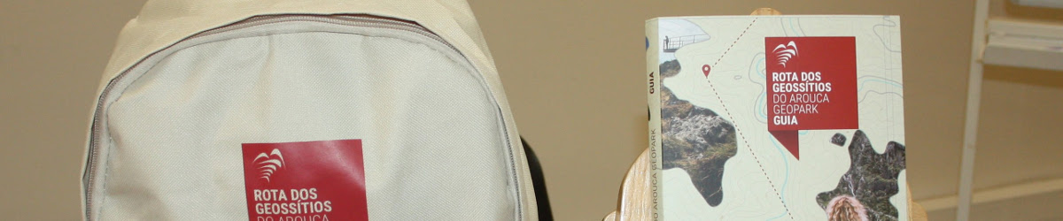 Livro e mochila do Geossítios