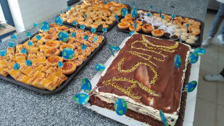 Aspeto da mesa do lanche.