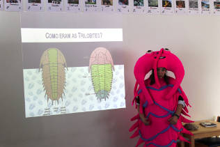 D. Trilobite numa sessão com os alunos.