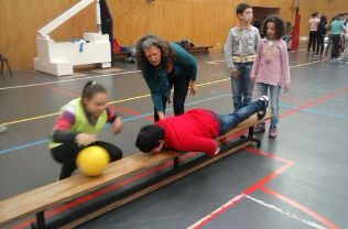 Aluno numa das atividades desenvolvidas na comemoração