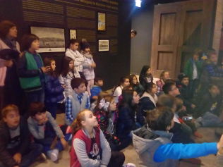 Alunos durante a visita de estudo