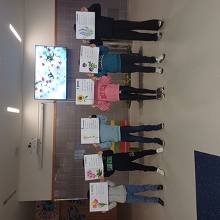 EB Burgo - Com a primavera floresce a poesia